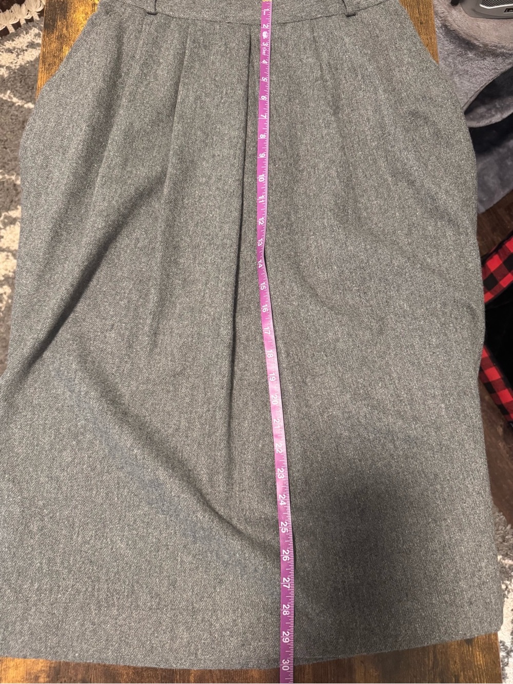 Norton McNaughton Grey Pencil Tea Length VTG Wool Skirt Size 12 - Picture 7 of 11